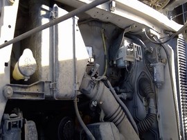 2004 TOYOTA TACOMA, GOLD, SR5, EXTD CAB, 3.4L, MT 4WD.  Z25967